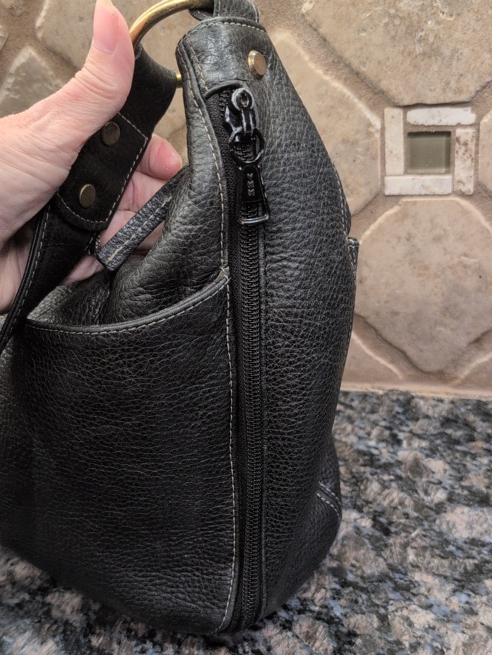Coronado Genuine Leather Concealed Carry Shoulder Bag - Picture 2 of 16